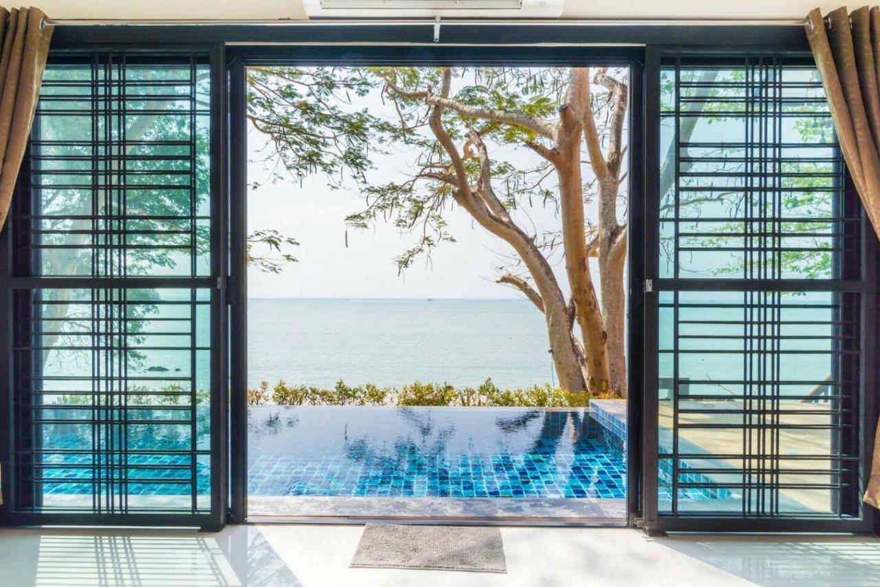 Koh Sirey Beachfront Pool Villa Пхукет Екстер'єр фото