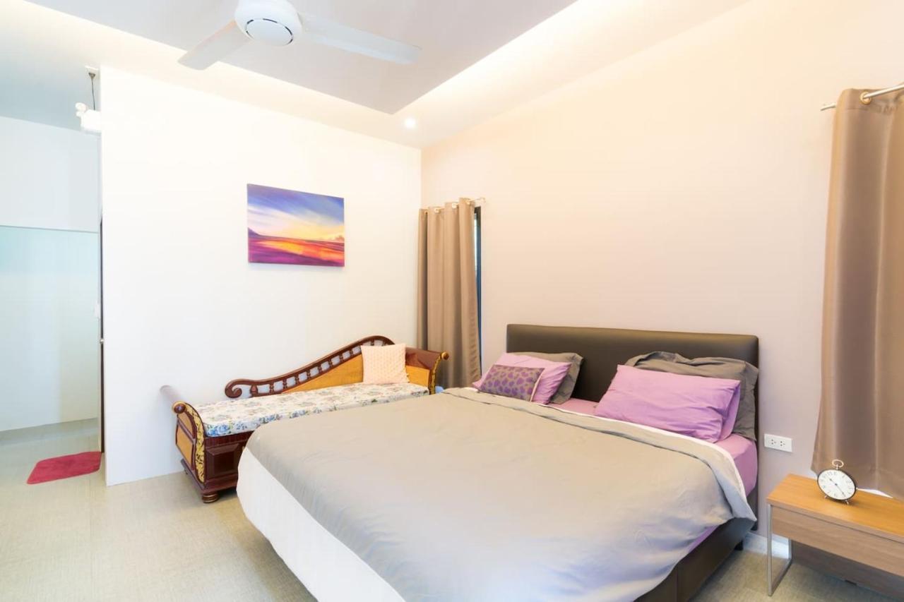 Koh Sirey Beachfront Pool Villa Пхукет Екстер'єр фото