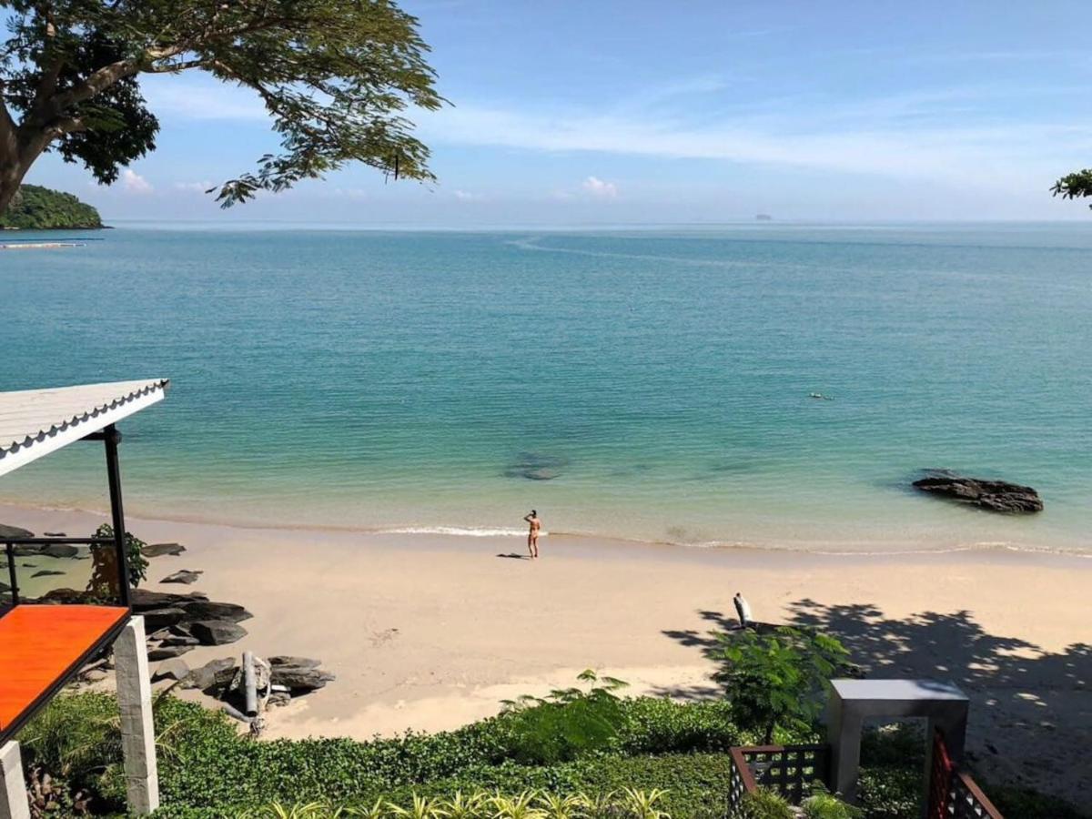Koh Sirey Beachfront Pool Villa Пхукет Екстер'єр фото